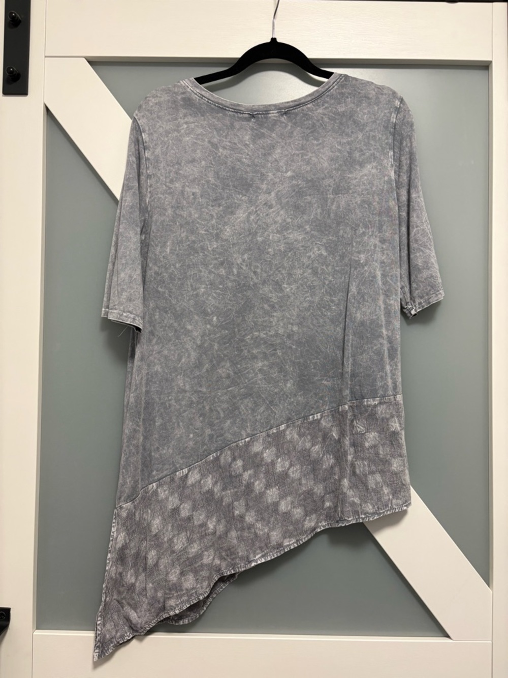 Chalet et ceci- Gray Acid-Wash Asymmetric Short Sleeve Tunic - Picture 9 of 9